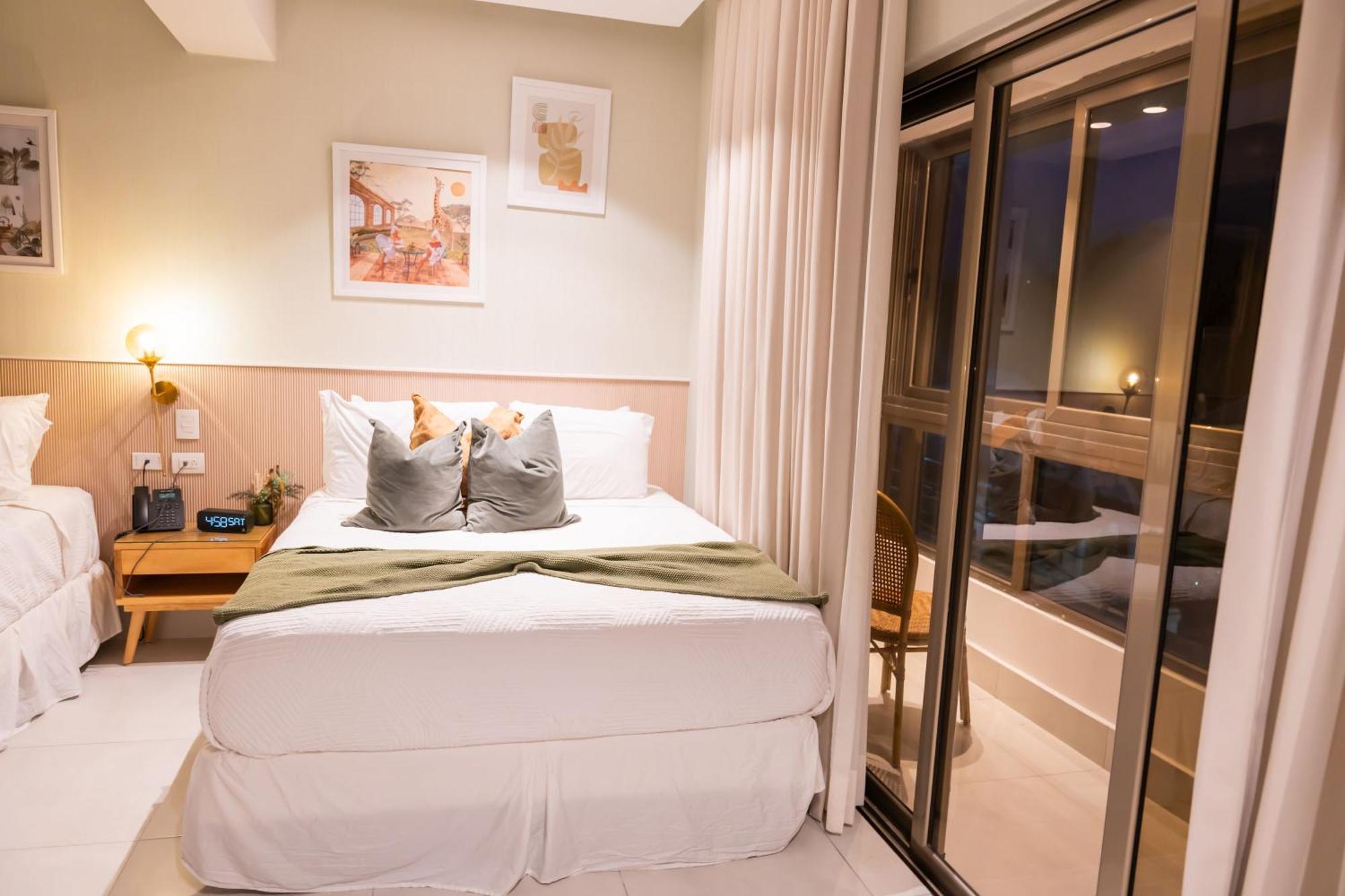 Hotel Stay Here Suites Santo Domingo Kültér fotó