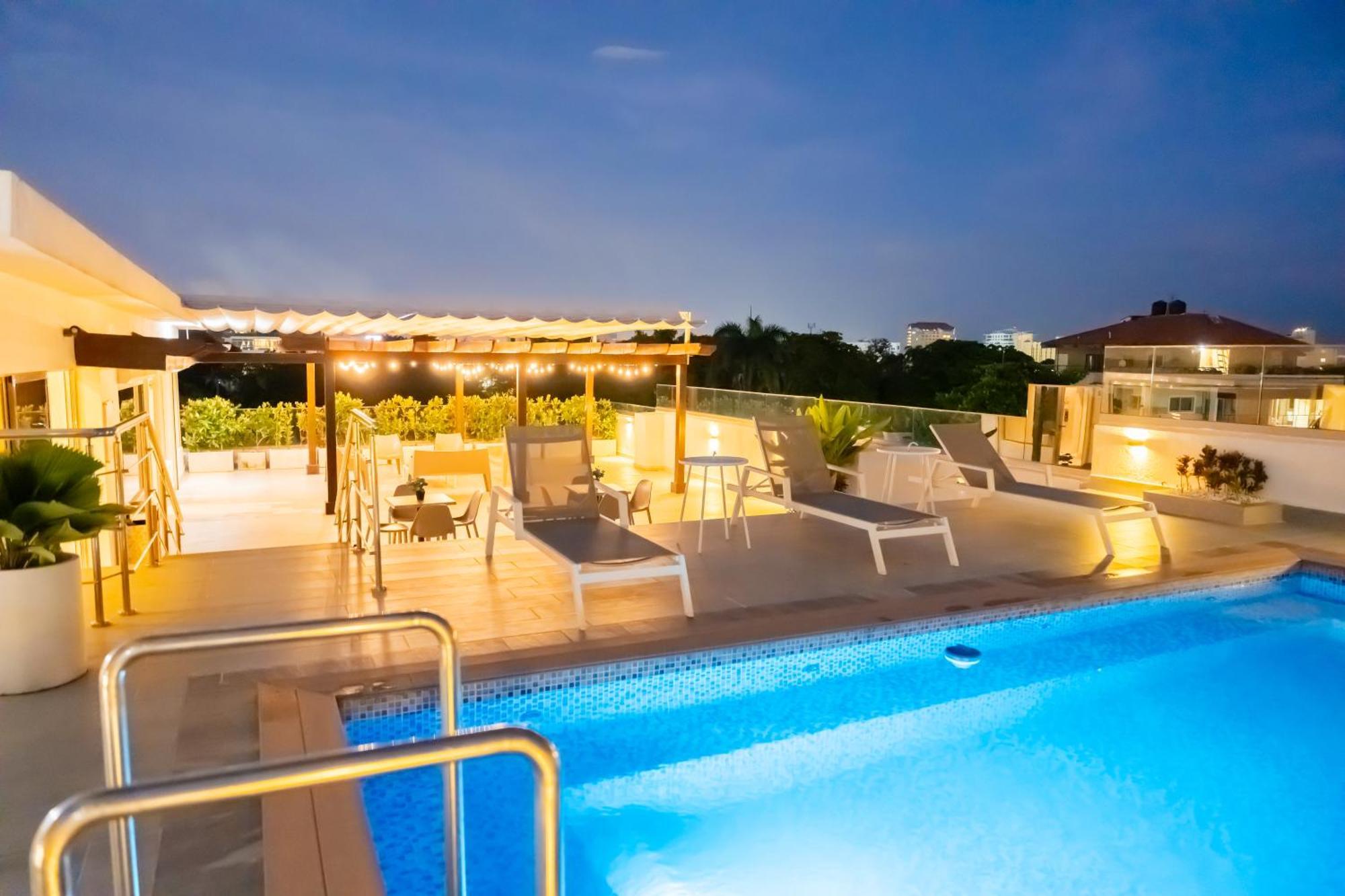 Hotel Stay Here Suites Santo Domingo Kültér fotó